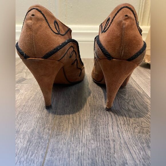 Kenneth Cole suede vintage made in Italy heels size 7B - Picture 2 of 6